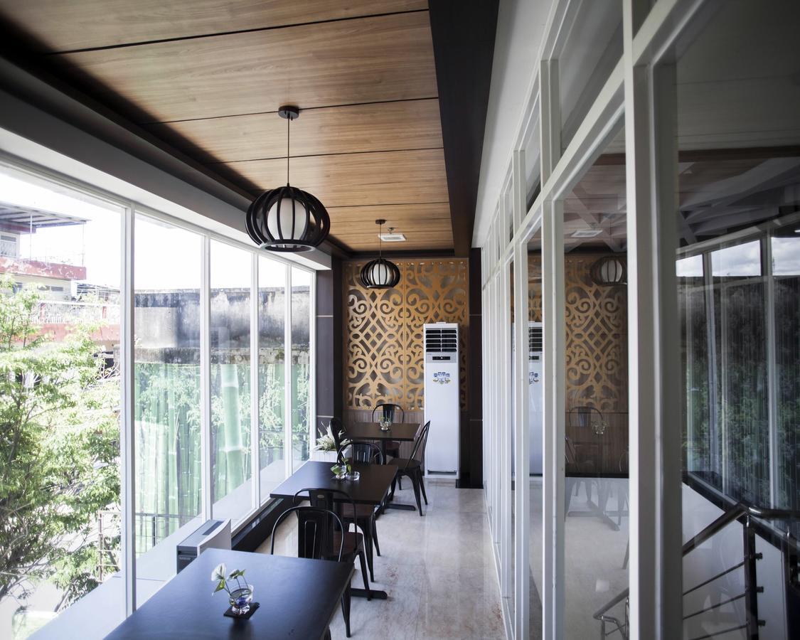 Jle'S Hotel Manado Eksteriør bilde
