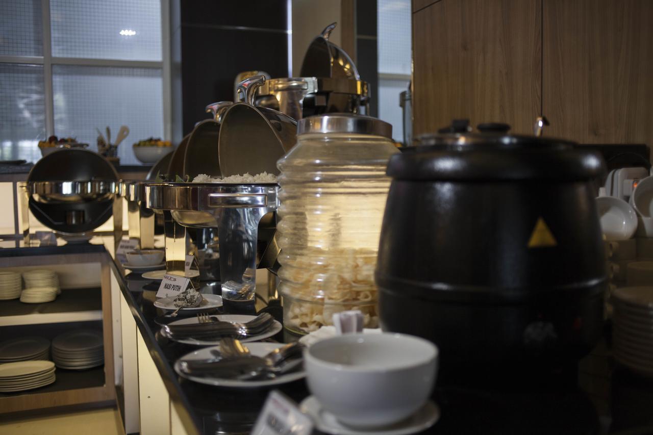 Jle'S Hotel Manado Eksteriør bilde